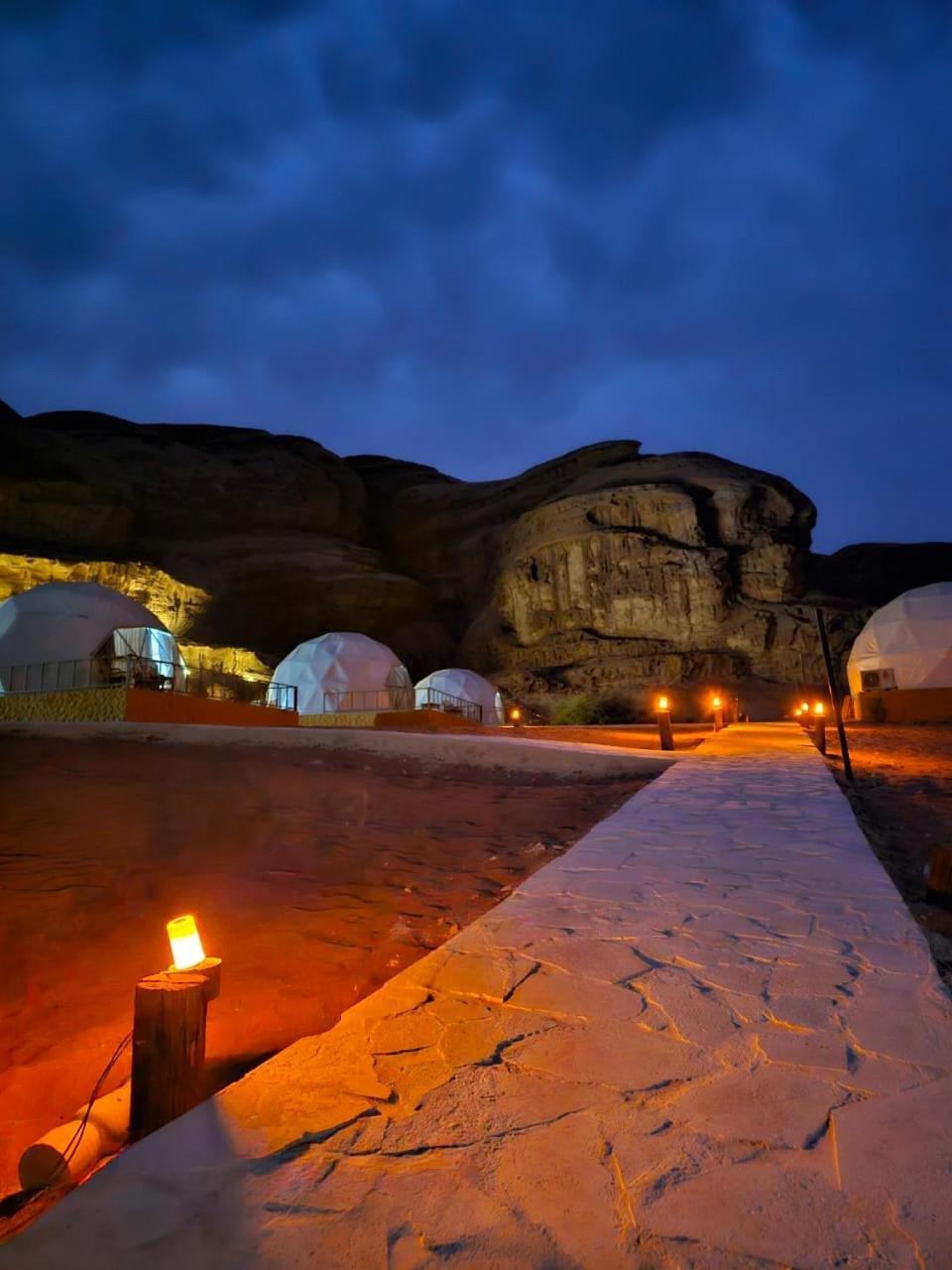 Orbit Camp Hotel Wadi Rum Ngoại thất bức ảnh