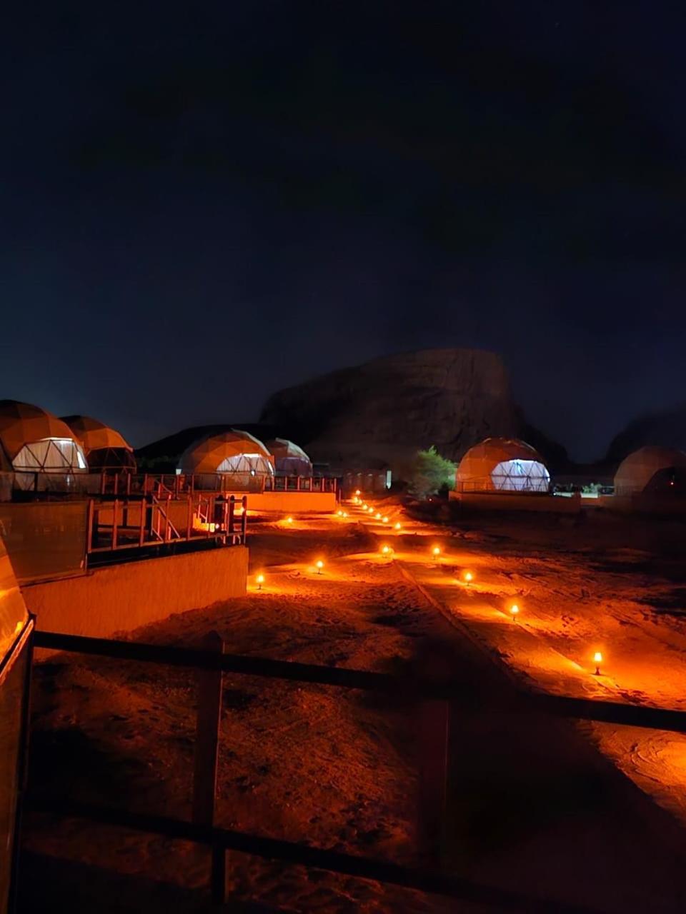 Orbit Camp Hotel Wadi Rum Ngoại thất bức ảnh