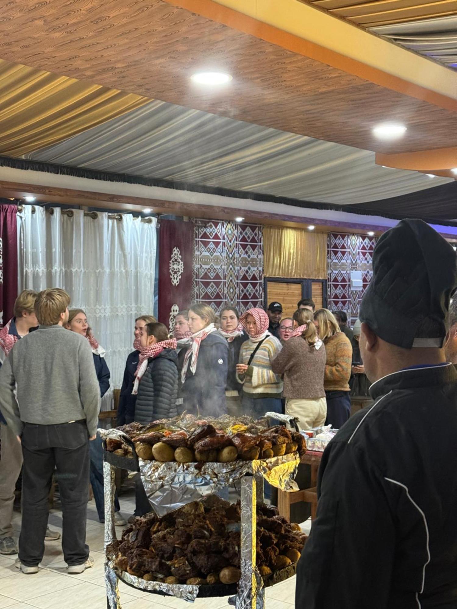 Orbit Camp Hotel Wadi Rum Ngoại thất bức ảnh